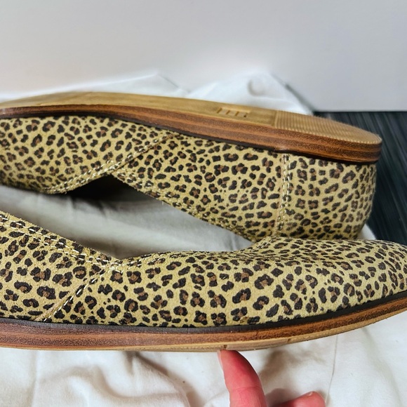 Toms Leopard Print Flats - Picture 2 of 3